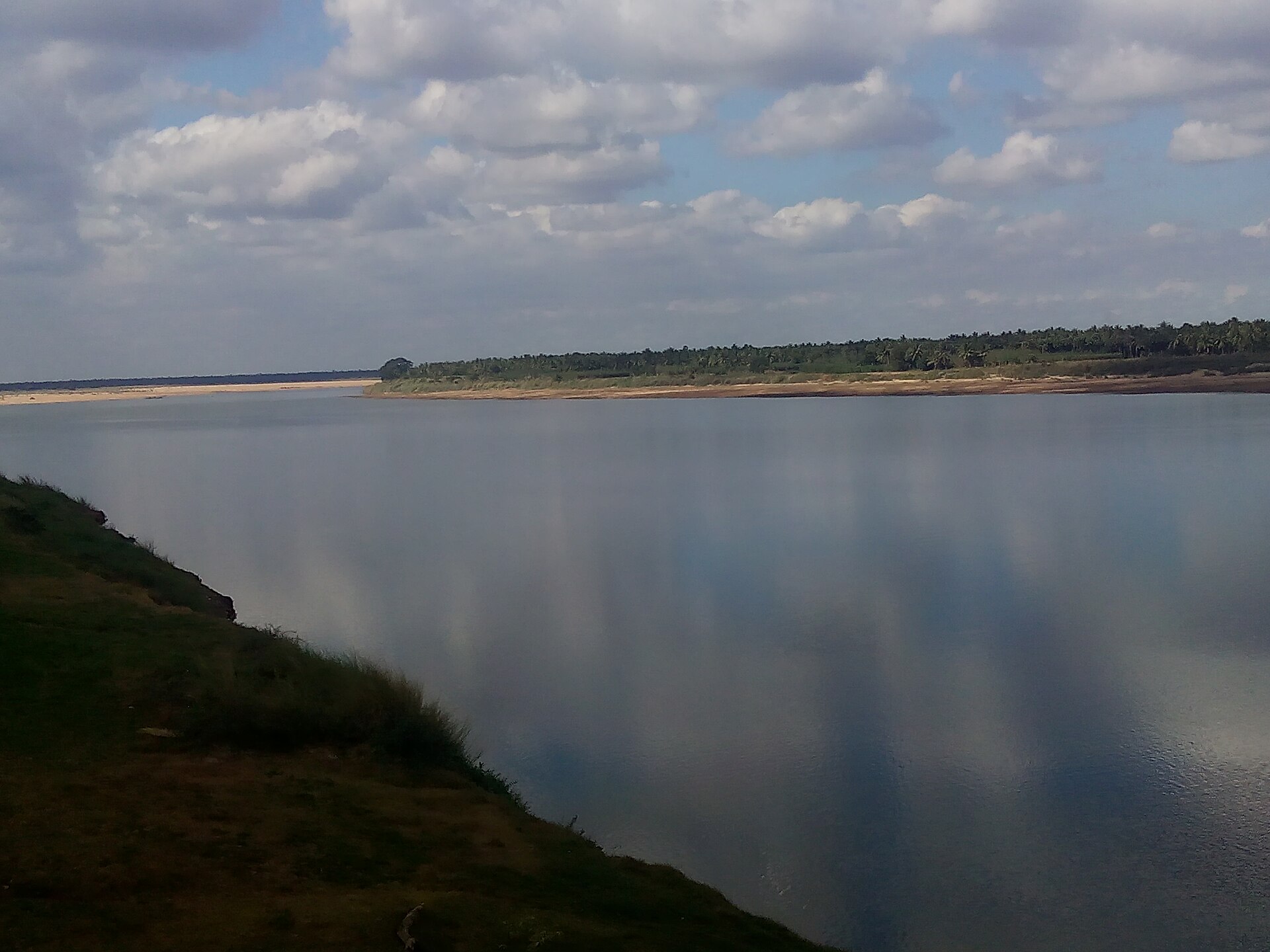 File:Rever bank of godavari-1.jpg